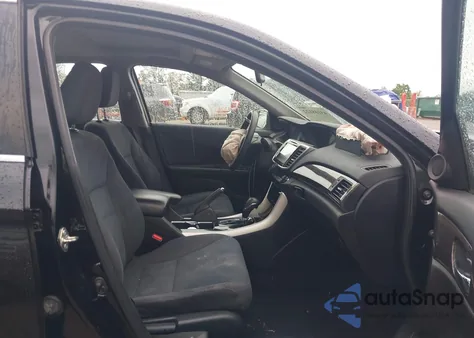 2016 Honda Accord Ex z USA, uszkodzony, nr VIN 1HGCR2F71GA021884